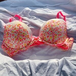Victoria's Secret Women's Dream Angel's Floral Push-up Bra